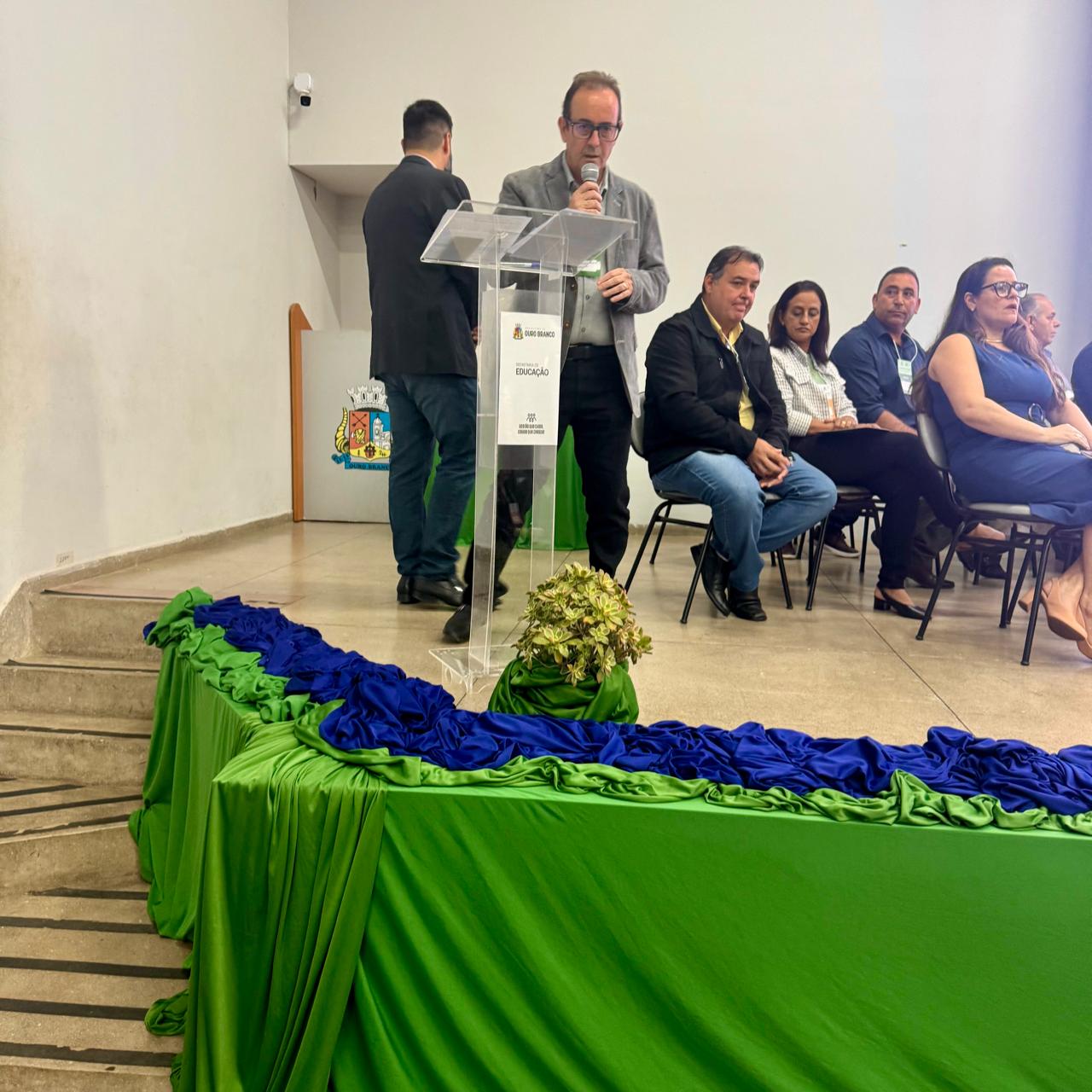 1º Seminário Educacional – Desafios e Inovações na Educação Municipal conta com a participação de 45 municípios